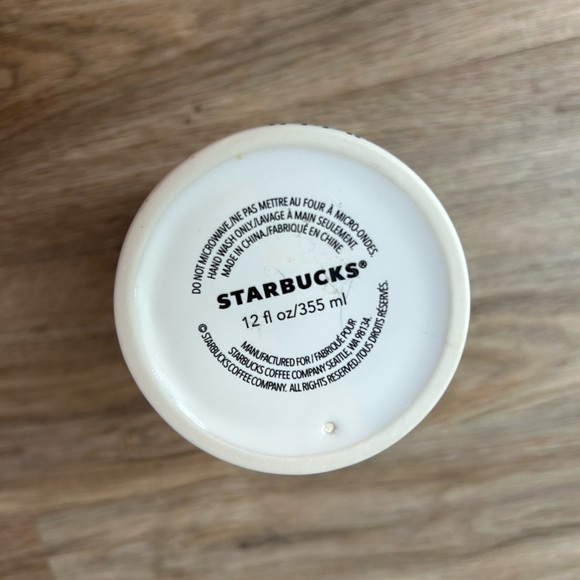 Starbucks 2017 Holiday Scene Ceramic Red Cup Tumbler 12 oz - Picture 5 of 8